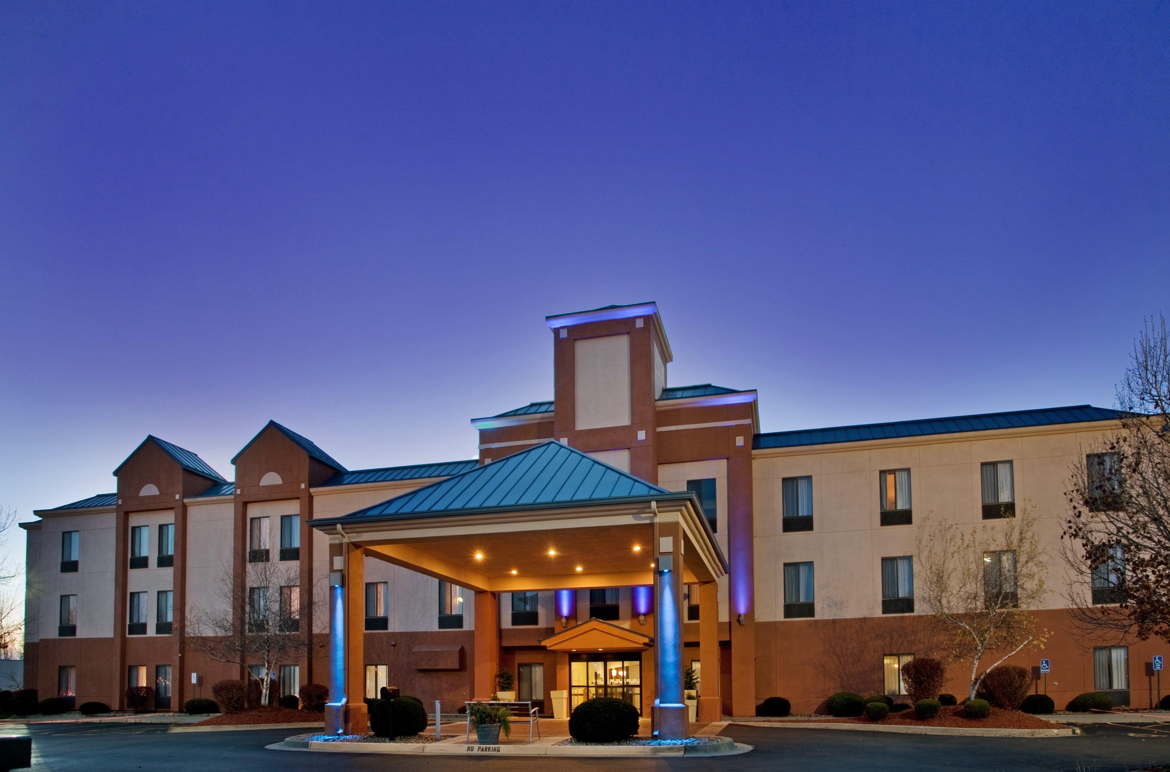 Spark By Hilton Lansing Buitenkant foto