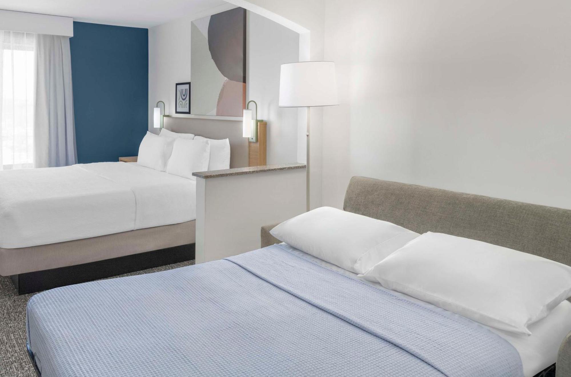 Spark By Hilton Lansing Buitenkant foto