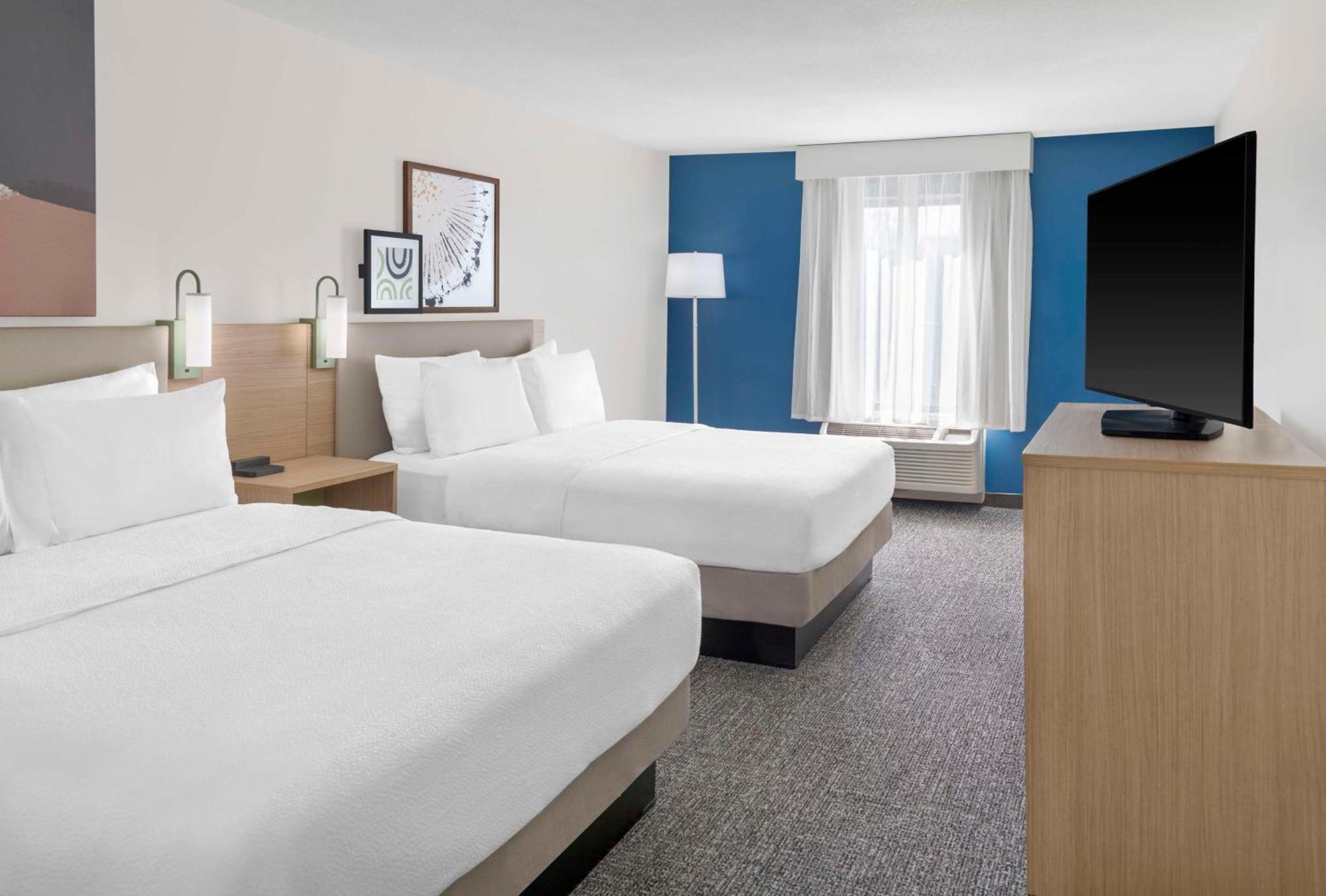 Spark By Hilton Lansing Buitenkant foto