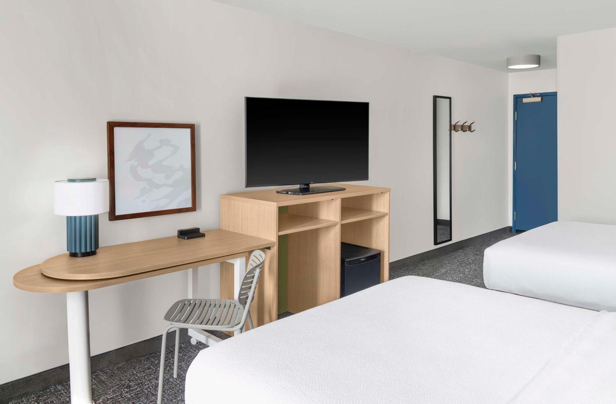 Spark By Hilton Lansing Buitenkant foto