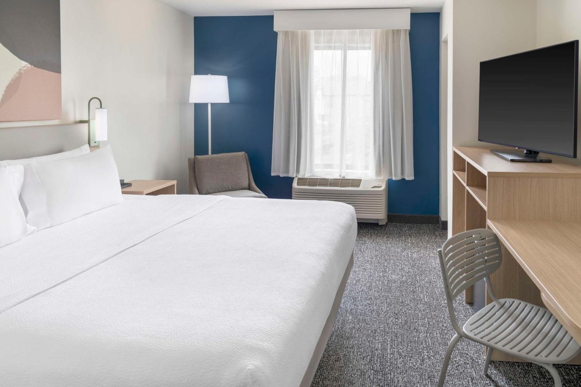 Spark By Hilton Lansing Buitenkant foto